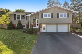 113 Craig Cir, Syracuse, NY 13214