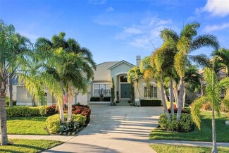 909 Allegro Ln, Apollo Beach, FL 33572