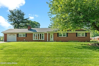 1914 Meadowcreek Dr, Louisville, KY 40218
