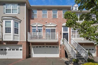 11 Ruby Ct Unit 1011B, Jersey City, NJ 07305