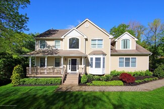 682 Locust Point Rd, Rumson, NJ 07760