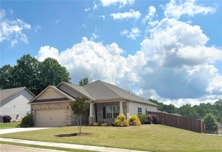 808 Hidden Hollow Cir, Commerce, GA 30529