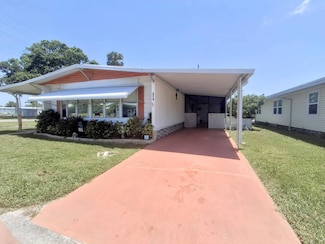 5720 Blue Harbor Dr, New Port Richey, FL 34653