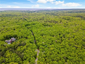 201 Gravelly Hill Rd, Wakefield, RI 02879