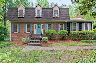 1502 Trafalgar Ct, High Point, NC 27262