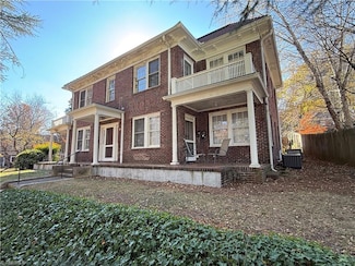 202 N Hawthorne Rd Unit 1, Winston Salem, NC 27104