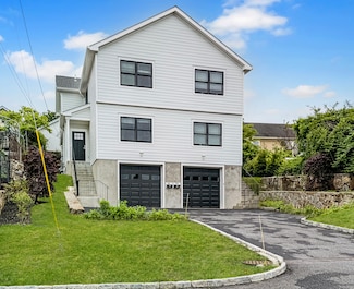15 Oak St, Westport, CT 06880