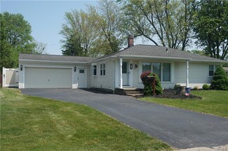 20 Pearce Dr, Buffalo, NY 14226