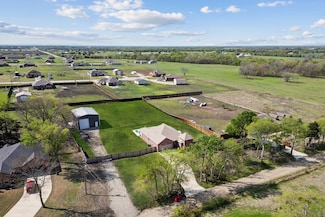 1360 County Road 4615, Trenton, TX 75490