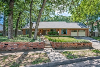 1902 Mossy Oak St, Arlington, TX 76012