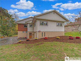 29 E Whallon St, Mayville, NY 14757