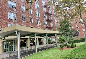 5930 108th St Unit 4P, Corona, NY 11368