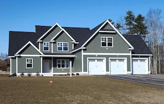 38 Daniel Rd, Derry, NH 03038