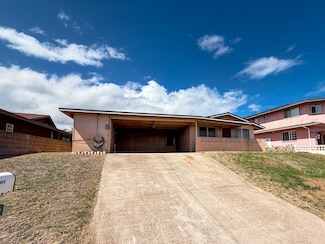 588 Pohaku St, Kahului, HI 96732