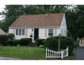 14 Donnellan Cir, North Weymouth, MA 02191