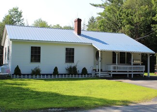 17 Rebecca St, Norridgewock, ME 04957