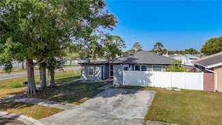 5141 Springwood Dr, Tampa, FL 33624