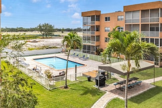 3048 Sunrise Lakes Dr E Unit 313, Sunrise, FL 33322