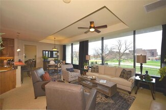 700 W 31st St Unit 206, Kansas City, MO 64108