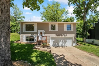 795 Crescent Woods Dr, Valley Park, MO 63088