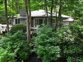 142 Wheatstone Dr, Glenville, NC 28736