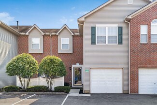 688 Mystic Pointe Dr, Lewis Center, OH 43035