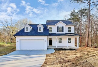 13317 Circle Dr, Charlotte, NC 28262