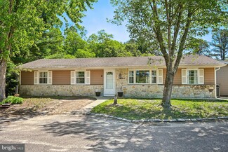 2 Yakima Ln, Browns Mills, NJ 08015