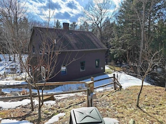1038 New Hampshire 120, Cornish, NH 03745