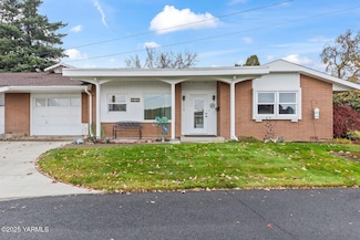 3904 Sunrise Park Dr, Yakima, WA 98902