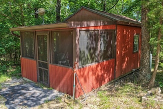 000 Steven Dr, Burdine Township, MO 65689
