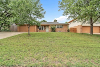 1421 Hillcrest Dr, Canyon, TX 79015