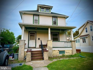 211 Newton Ave, Oaklyn, NJ 08107