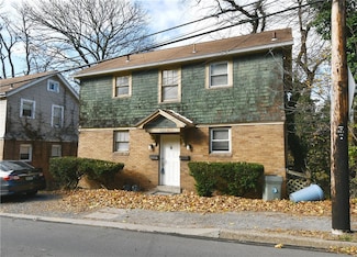 1666 Crafton Blvd, Pittsburgh, PA 15205