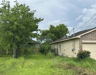 9807 Racine St, Houston, TX 77029