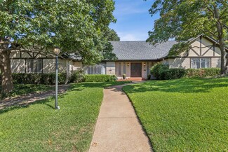 1922 Timbergrove Cir, Dallas, TX 75208