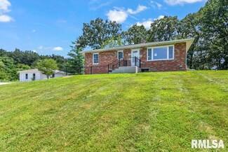 8043 Brighton Bunker Hill Rd, Bunker Hill, IL 62014