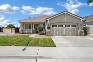1530 Liberty Ct, Hollister, CA 95023