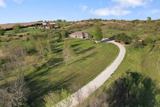 11070 Alberi Ln, Blair, NE 68008
