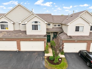 3412 Blue Ridge Dr, Carpentersville, IL 60110