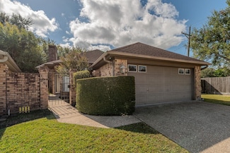 1061 Green Meadow St, Beaumont, TX 77706