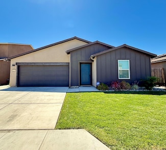 2055 N Riverview Ave, Reedley, CA 93654