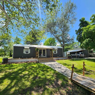 501 S 6th St, Deepwater, MO 64740