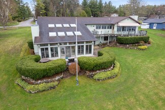 1205 Riviera Dr, Cheboygan, MI 49721