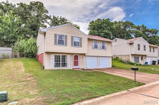 2561 Somerville Dr, High Ridge, MO 63049