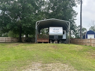 160 Canal Dr, Point Blank, TX 77364