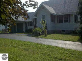 3198 Rose City Rd, Lupton, MI 48635
