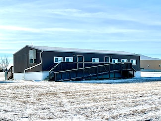 122 11th St SE, Dickinson, ND 58601