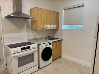 1021 NW 3rd St Unit 106, Miami, FL 33128