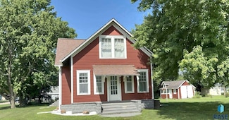 241 Florida St, Centerville, SD 57014
